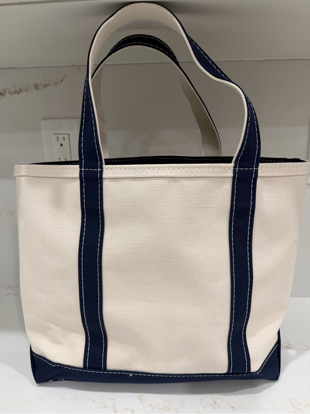 L.L. Bean Boat & Tote Bag  Canvas Medium USA Made Navy White Zip Top NEW